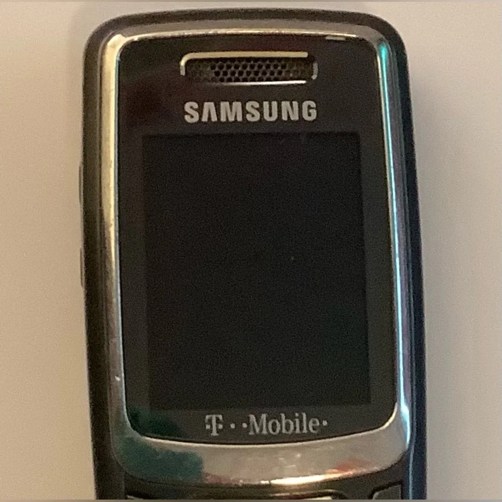 Samsung Silver and Black Cell Phone